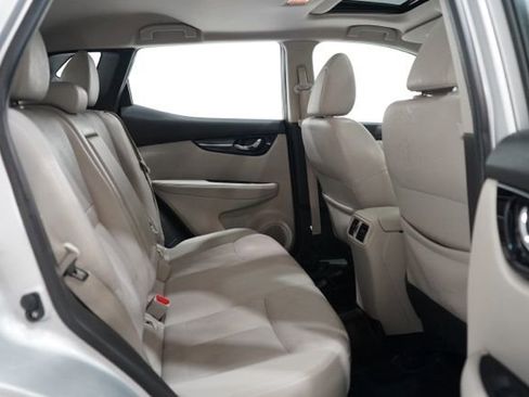 Used 2018 Nissan Rogue Sport SL w/ SL Premium Package image 36