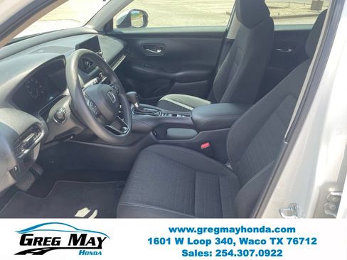 Used 2025 Honda HR-V LX image 12