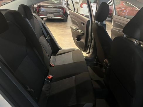 Used 2025 Nissan Versa SV image 36