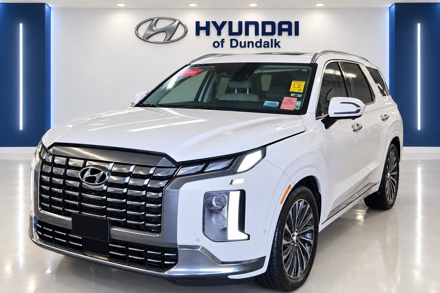 Used 2024 Hyundai Palisade Calligraphy FWD image 1