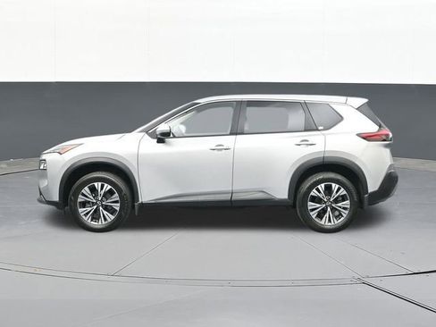 Used 2023 Nissan Rogue SV image 9
