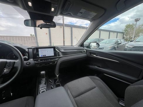 Used 2025 Toyota Camry LE image 35