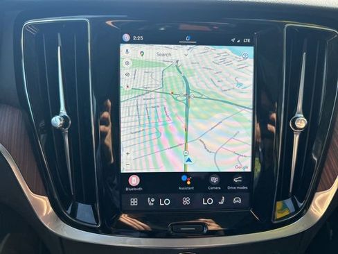 Certified 2025 Volvo V60 B5 Cross Country Plus image 22