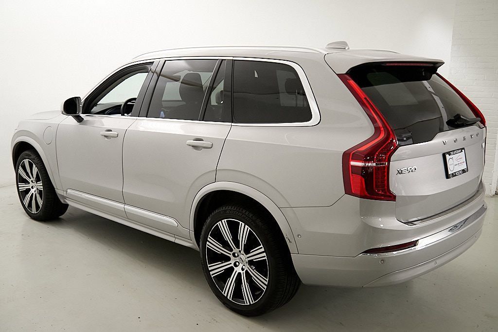 Certified 2024 Volvo XC90 T8 Ultimate w/ Protection Package Premier AWD/4WD image 8