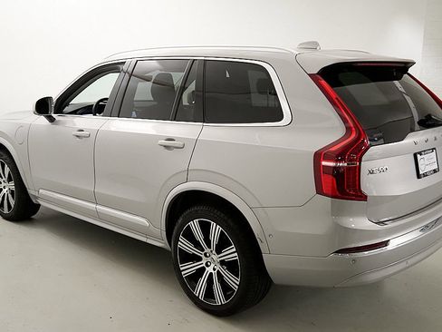 Certified 2024 Volvo XC90 T8 Ultimate w/ Protection Package Premier AWD/4WD image 8