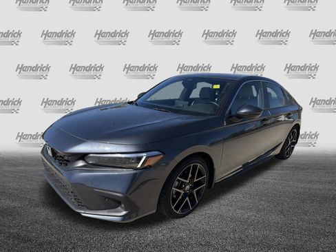 Used 2024 Honda Civic Sport Touring image 5