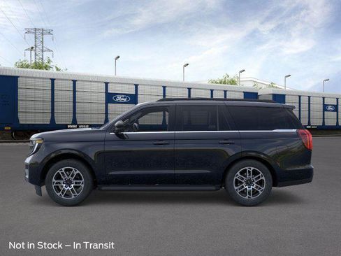 New 2025 Ford Expedition Active image 3