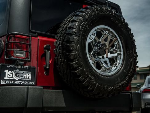 Used 2013 Jeep Wrangler Sport AWD/4WD image 12
