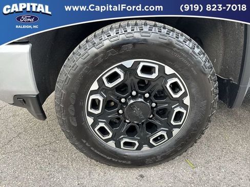 Used 2021 Chevrolet Silverado 2500 High Country w/ Z71 Off-Road Package AWD/4WD image 12