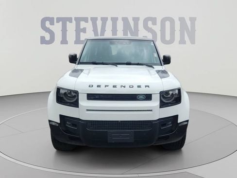 Used 2024 Land Rover Defender 90 X-Dynamic SE AWD/4WD image 11