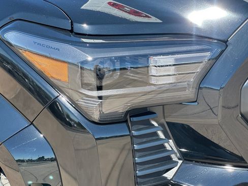 New 2026 Toyota Tacoma SR5 RWD image 31