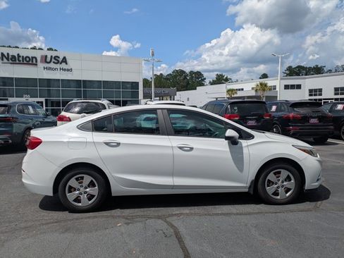 Used 2016 Chevrolet Cruze LS FWD image 4