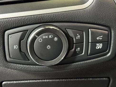 Used 2021 Ford Edge ST-Line image 22