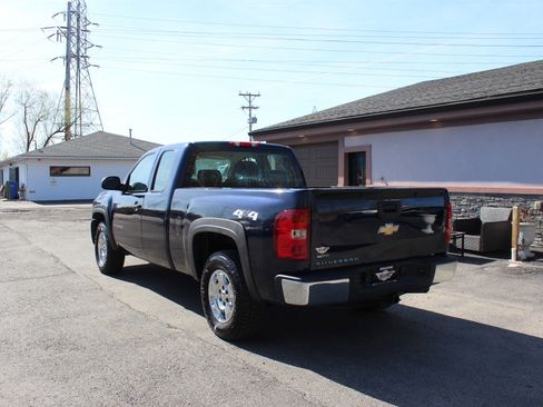 Used 2010 Chevrolet Silverado 1500 W/T AWD/4WD image 8