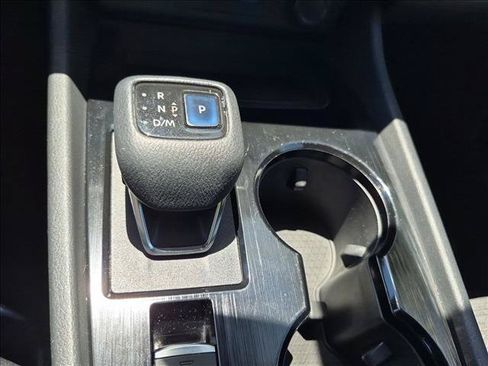 Used 2021 Nissan Rogue SV FWD image 12