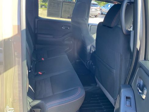 Used 2024 Nissan Frontier Pro-X w/ Pro Convenience Package RWD image 16
