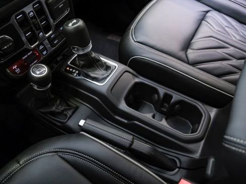 Used 2024 Jeep Wrangler Unlimited Rubicon 392 image 37