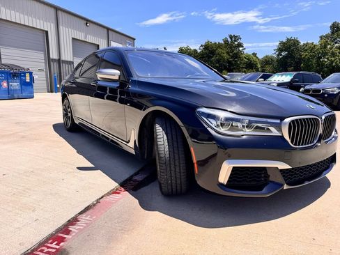 Used 2018 BMW M760i xDrive AWD/4WD image 8