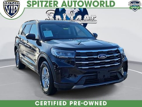 Used 2025 Ford Explorer Active image 1