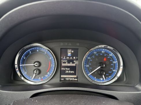 Used 2017 Toyota Corolla SE image 22