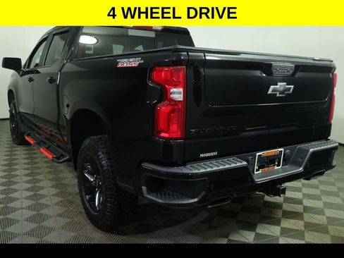 Used 2021 Chevrolet Silverado 1500 LT Trail Boss w/ LT Trail Boss Premium Package image 6