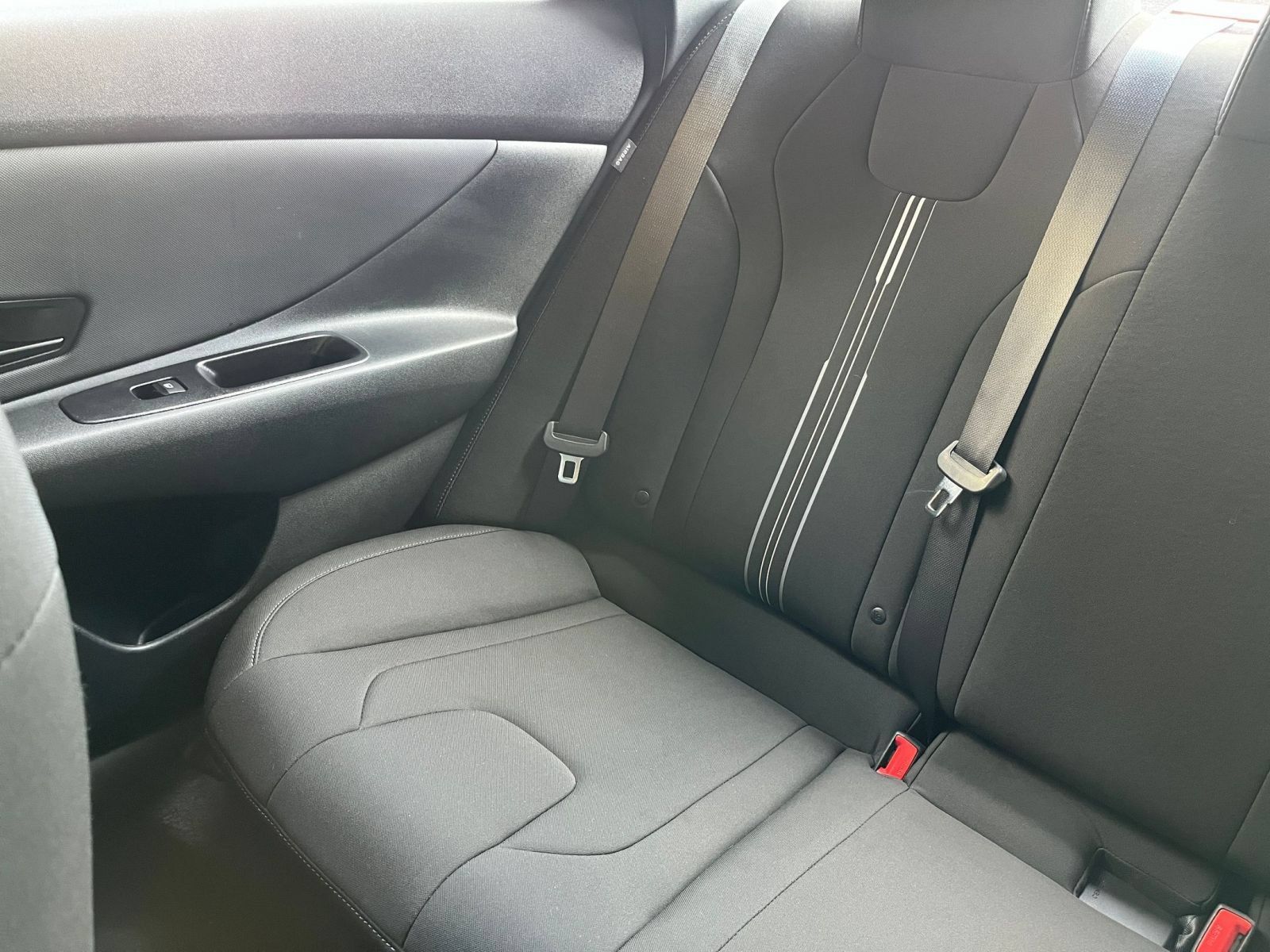 Used 2026 Hyundai Elantra Sport FWD image 35