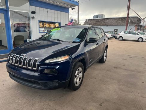 Used 2014 Jeep Cherokee Sport AWD/4WD image 3
