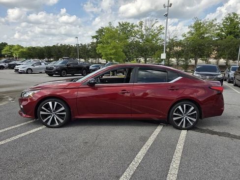 Used 2020 Nissan Altima 2.5 SR FWD image 3