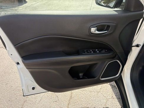 Used 2020 Jeep Compass Limited FWD image 20