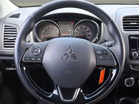 Used 2017 Mitsubishi Outlander Sport LE FWD image 18
