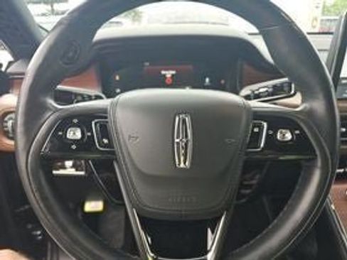 Used 2021 Lincoln Aviator Reserve w/ Equipment Group 201A AWD/4WD image 10