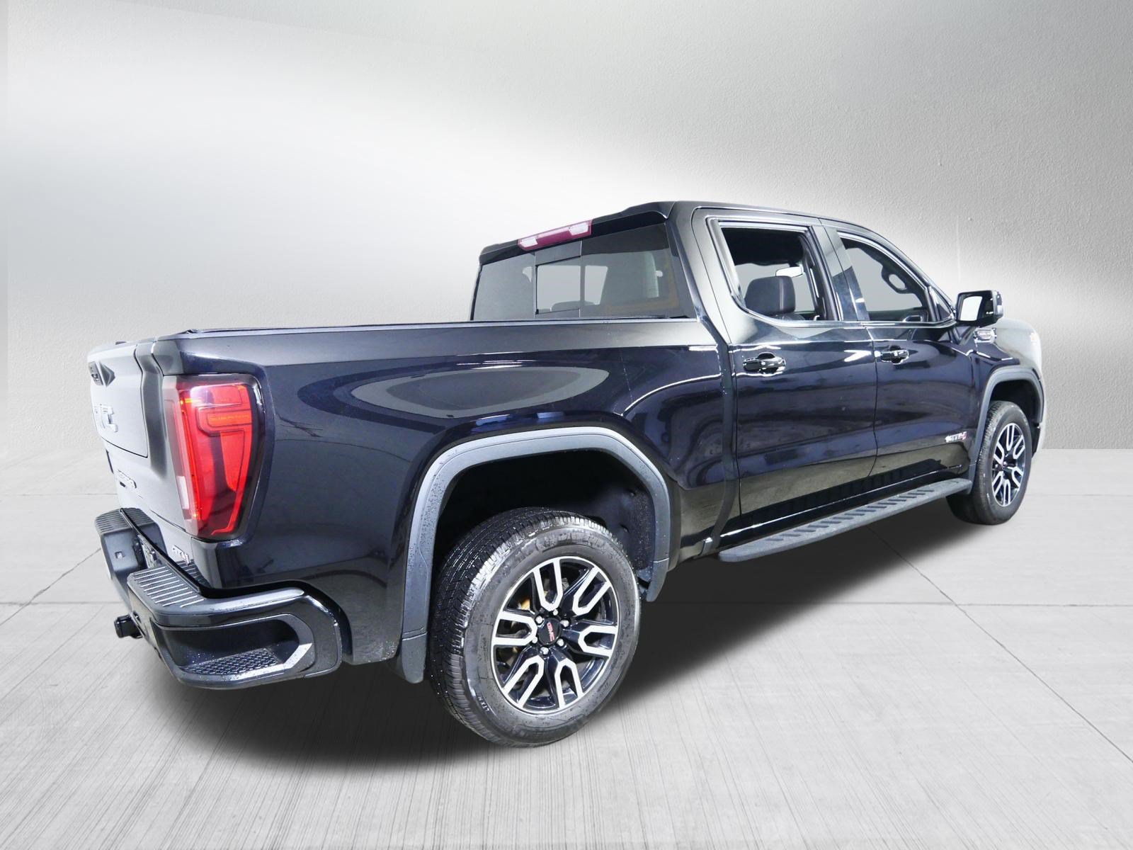 Used 2021 GMC Sierra 1500 AT4 w/ AT4 Preferred Package AWD/4WD image 7