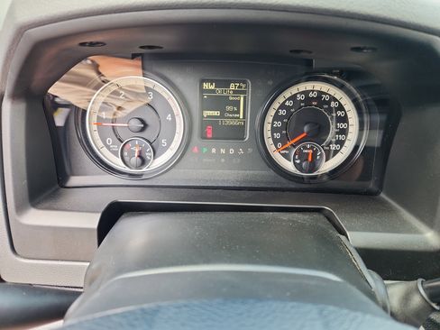 Used 2017 RAM 3500 Tradesman w/ Chrome Appearance Group image 32