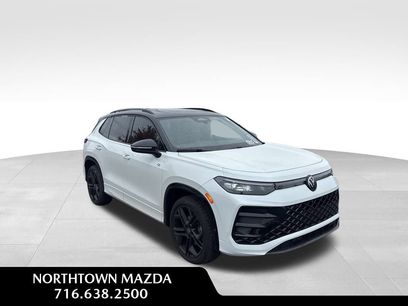 Used 2025 Volkswagen Tiguan SE R-Line