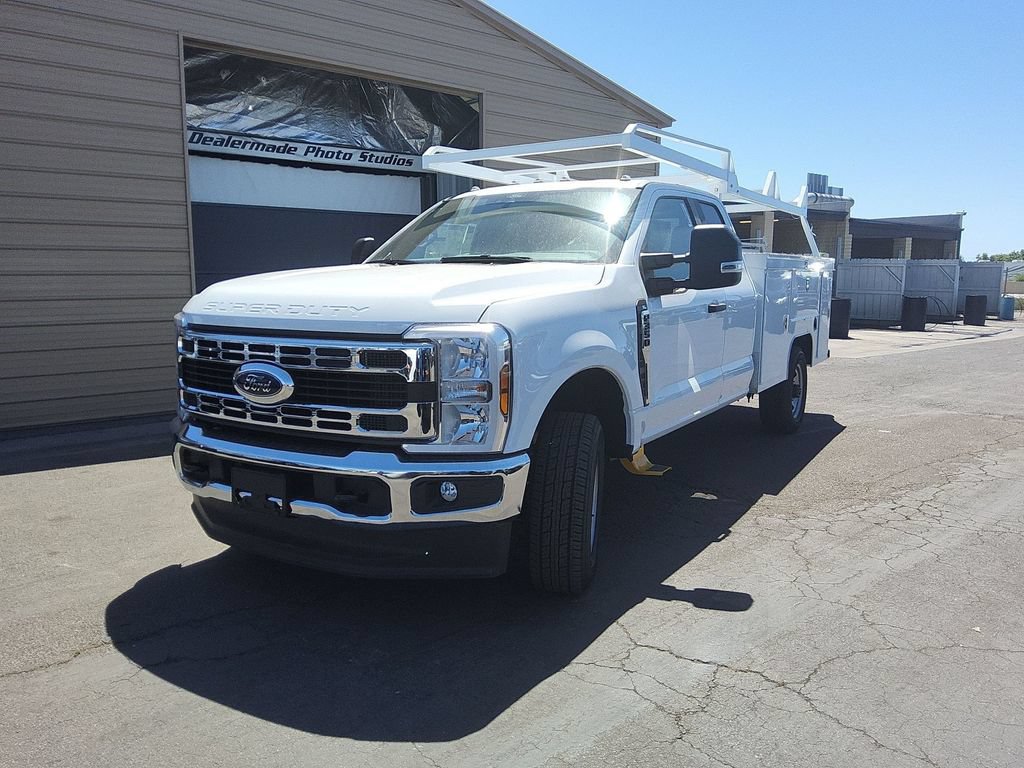 New 2026 Ford F350 XL w/ XL Chrome Package AWD/4WD image 3