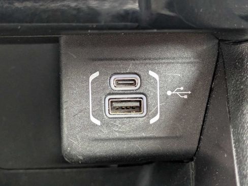 Used 2024 Jeep Compass Latitude AWD/4WD image 22