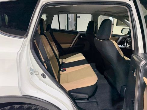 Used 2017 Toyota RAV4 XLE FWD image 16