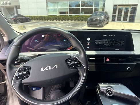Used 2024 Kia EV6 Wind w/ Wind Technology Package AWD/4WD image 12
