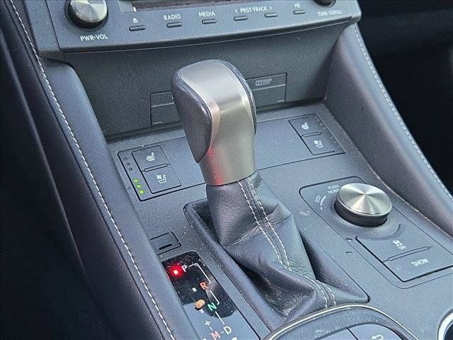 Used 2016 Lexus RC 350 w/ Navigation System Package RWD image 10