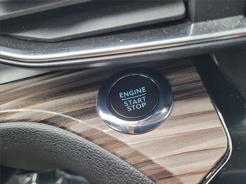 Certified 2023 Ford Explorer Limited w/ Equipment Group 301A image 21