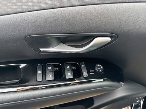 Used 2022 Hyundai Santa Cruz Limited image 18