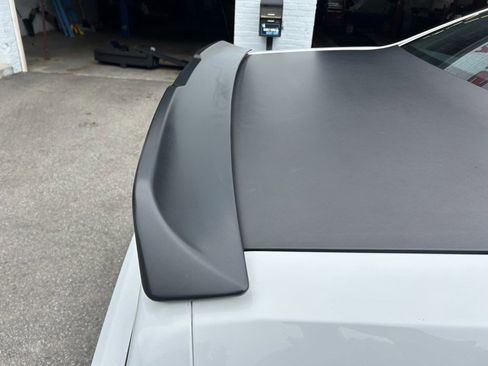 Used 2016 Dodge Challenger SXT RWD image 11