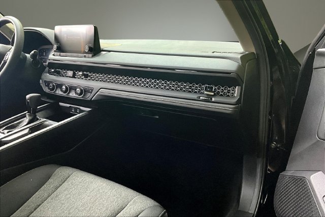 Used 2024 Honda Accord EX image 25