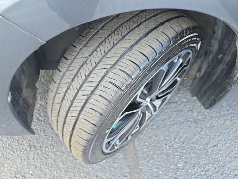 Used 2015 Toyota Corolla S image 32