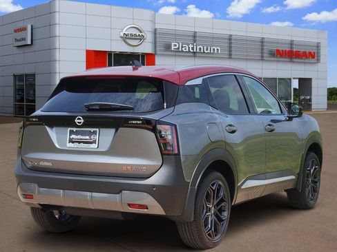 New 2026 Nissan Kicks SR AWD/4WD image 4