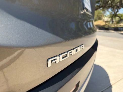 Used 2019 GMC Acadia SLE FWD image 12