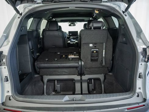 New 2026 Toyota Sienna XLE Woodland Edition AWD/4WD image 10