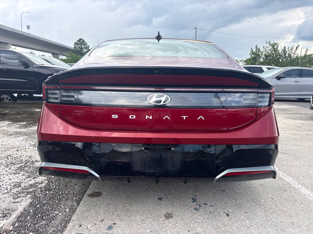 Used 2025 Hyundai Sonata SEL FWD image 4