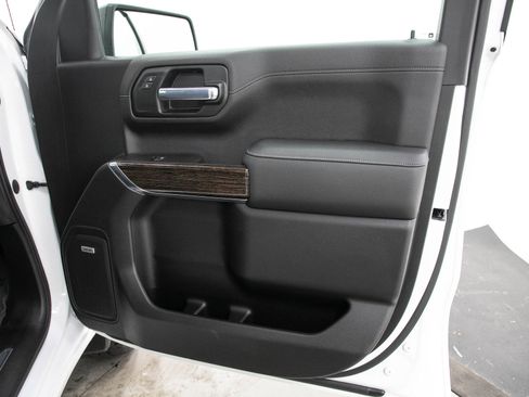 Used 2020 GMC Sierra 1500 Elevation AWD/4WD image 12