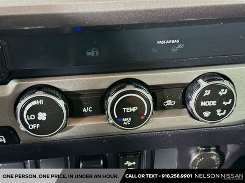 Used 2019 Toyota Tacoma SR5 AWD/4WD image 15